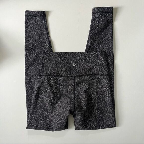 Lululemon Wunder Under High Rise 6 - Picture 9 of 11